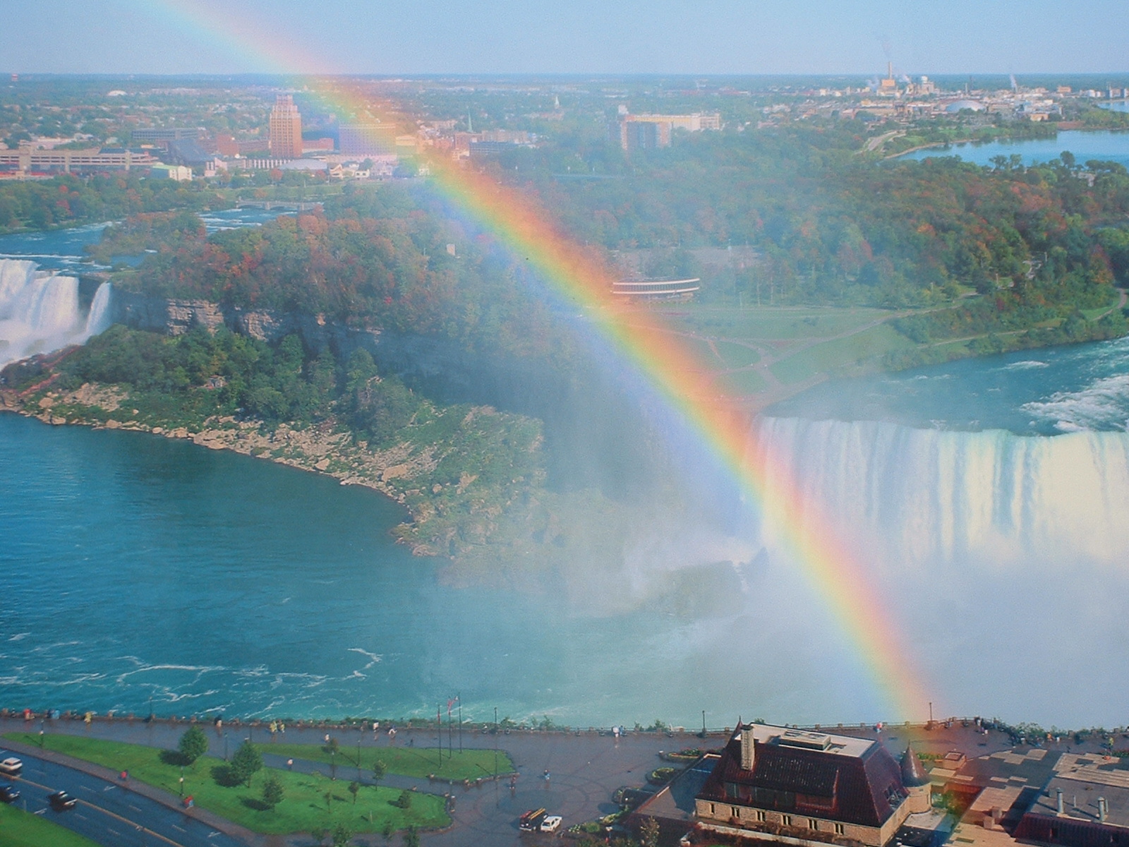 شلالات نياجارا Niagara_Falls_by_EmpressTiffany