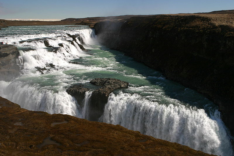  الشلال الذهبي Gullfoss في جنوب غرب ايسلندا Gullfoss-Iceland-May-2006