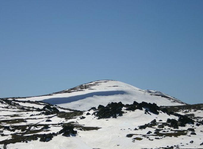  جبل كوسيوسكو . . . اعلى قمة في استراليا Mount-Kosciuszko-from-the-east