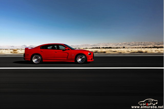 تشاجر معدله 2012-dodge-charger-srt8_100356224_m