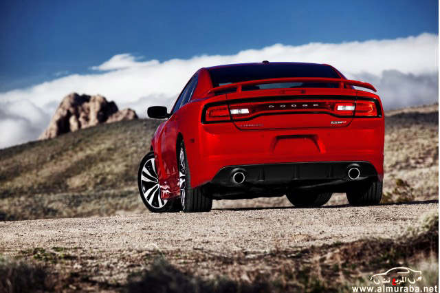 تشاجر معدله 2012-dodge-charger-srt8_100356228_m