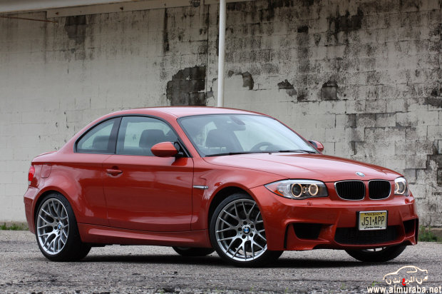 BMW Series M1 Coupe 2013 01-2011-bmw-1-series-m-review