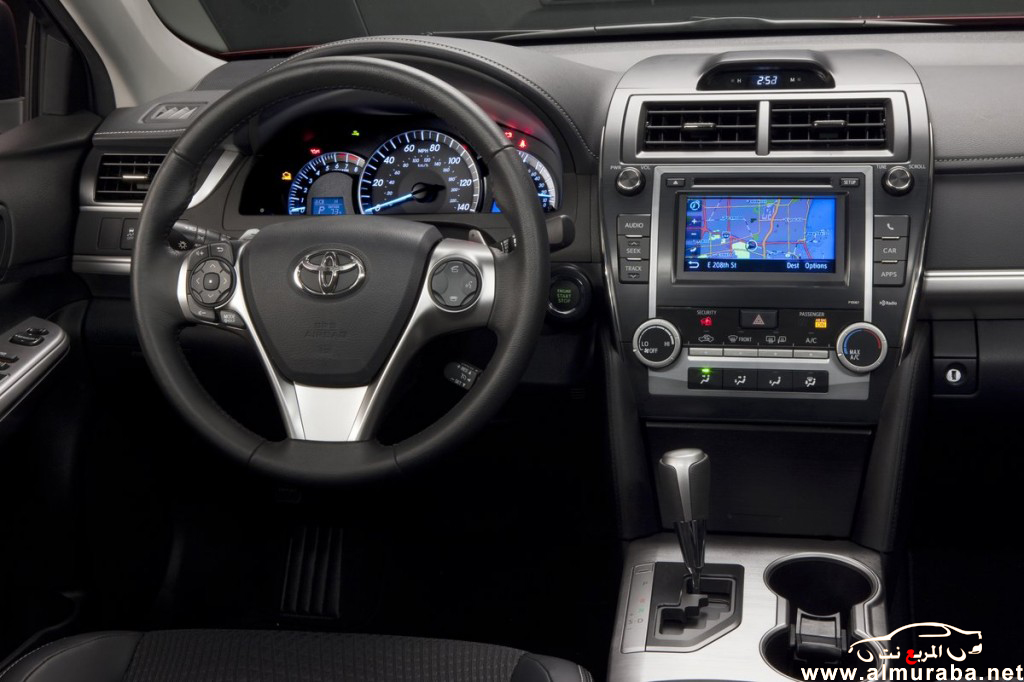 Photos and specifications of the new Camry from Toyota 2012-toyota-camry_100360463_l