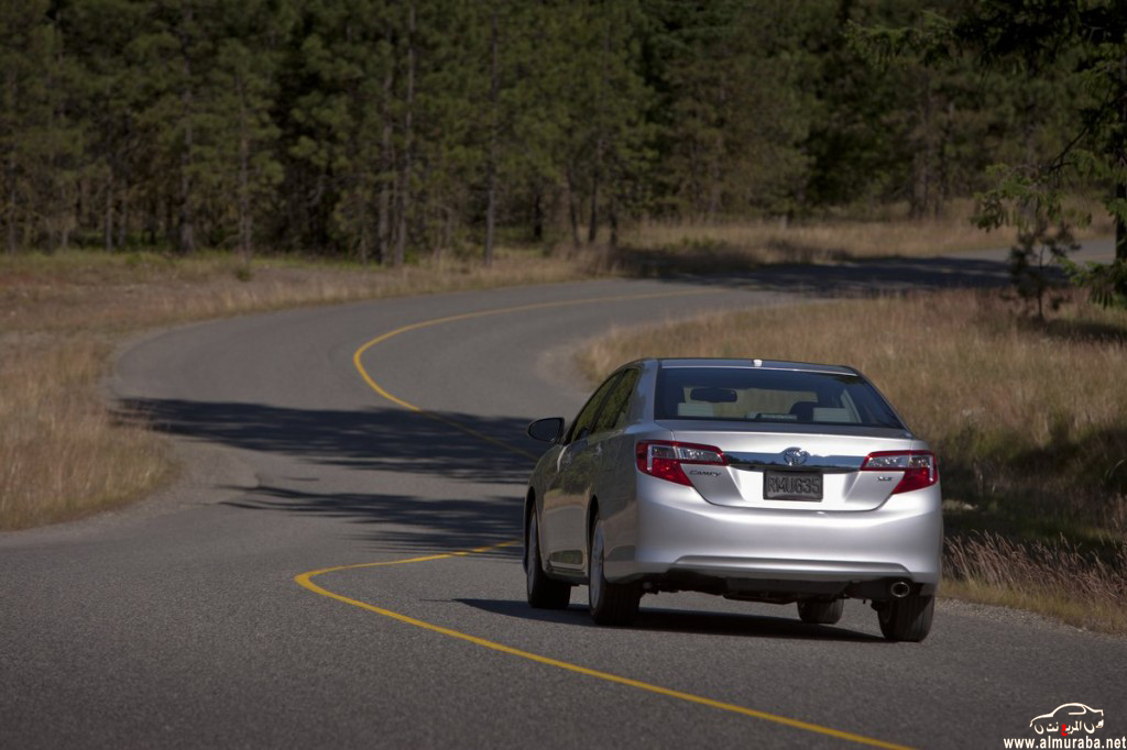 Photos and specifications of the new Camry from Toyota 2012-toyota-camry_100360496_l