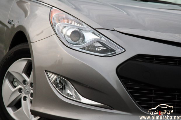 هيونداي سوناتا 2013 من شركة هيونداي للسيارات 2012 Hyundai Sonata 2013  08-2013-hyundai-sonata-hybrid-review