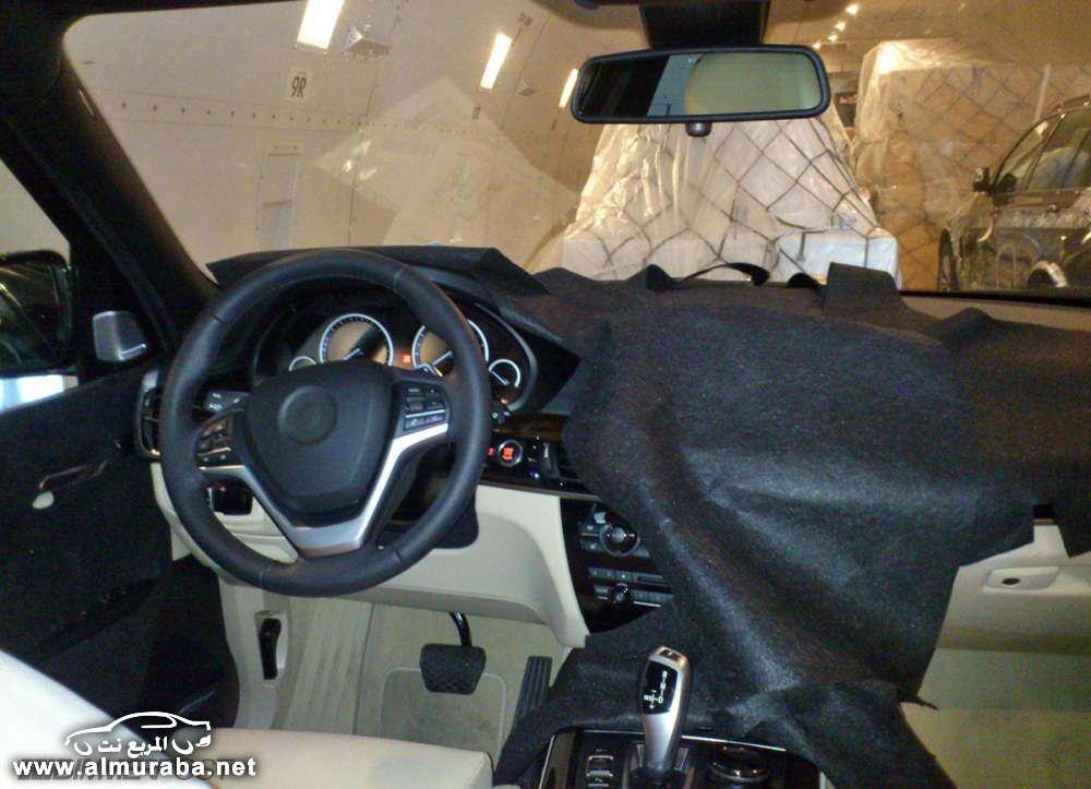 تسريب صور بي ام دبليو اكس فايف 2014 بشكلها الجديد كلياً bmw x5 2014 2014-BMW-X5-spied-dashboard