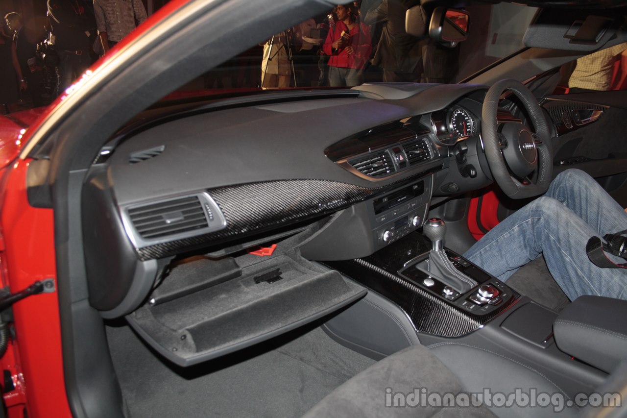 “بالصور” اطلاق اودي ار اس 7 2014 المطورة صور ومواصفات Audi RS 7 Audi-RS-7-India-Launch-images-dashboard