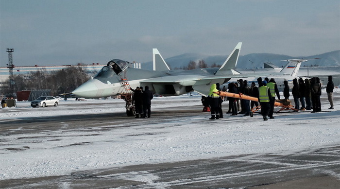 صور جديدة للطائرة المقاتلة الروسية الجديدة "T-50" 1047