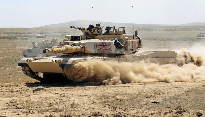 الكويت تحدث دباباتها الأبرامز M1A2 الأمريكية Tanks_M1A2