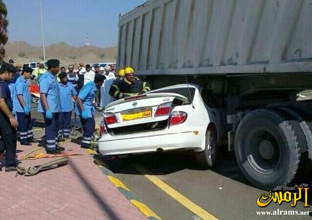 وفاة عروسين عمانيين في حادث مروع على طريق وادي الجزي الرابط بين ولاية صحار بولايتي البريمي ومحضة في عمان Alrams-d1367c0142