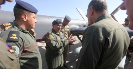 وزير الدفاع يشرف على انطلاق أول طائرة مسيرة عراقية قاصفة 635800807898327905-4%20(2)