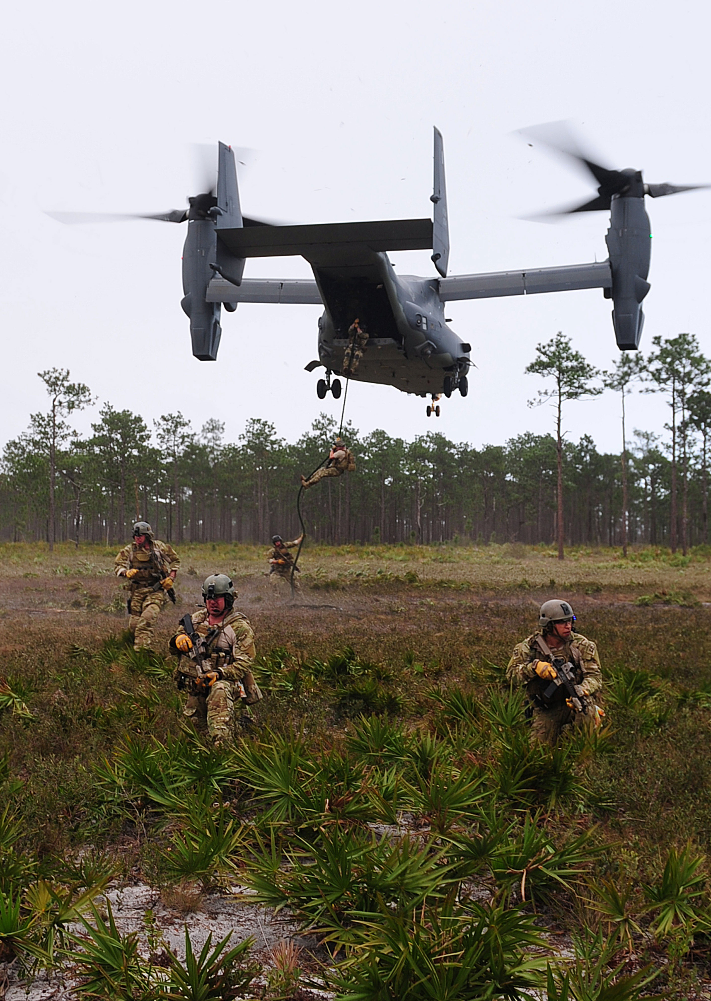 Recopilación FOTOS GREEN BERETS + referencia Special-forces-osprey-hr