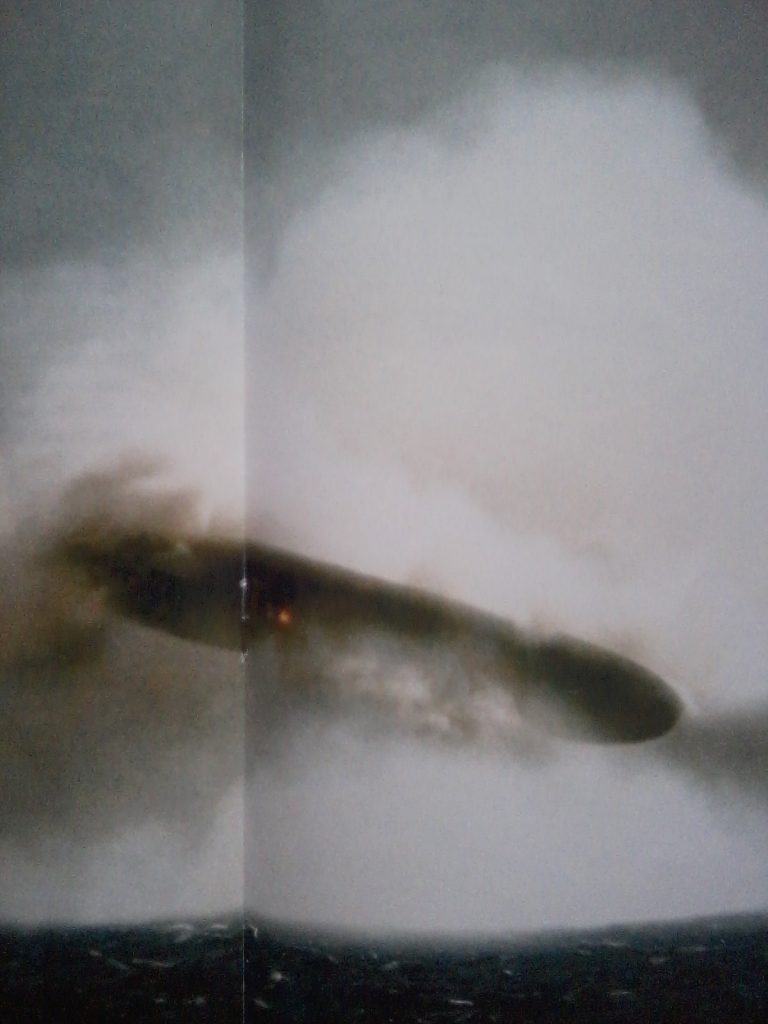 8 Compelling REAL UFO Images photographed from a Navy submarine Image07052015112131-768x1024