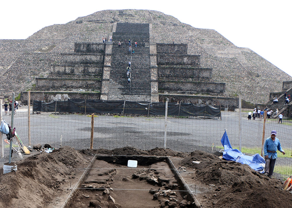 Archaeologists discover a hidden symbolic code in the Plaza of the Moon at Teotihuacan Foto_home