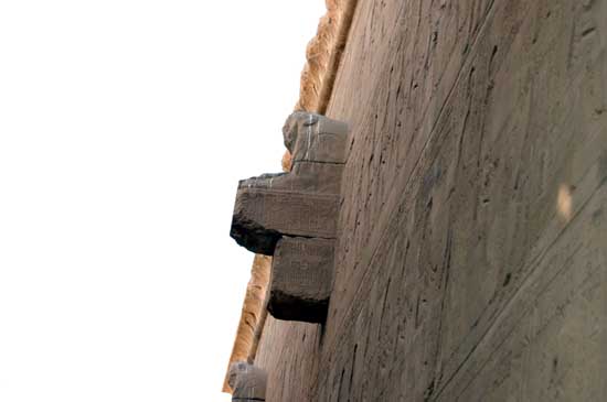 Temple of Horus at Edfu, Egypt.....معبد حورس بادفو Picture%20094001