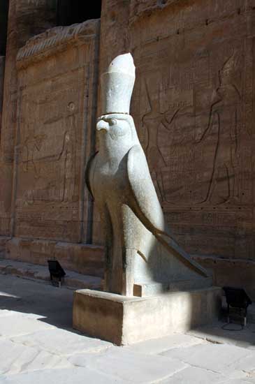 Temple of Horus at Edfu, Egypt.....معبد حورس بادفو Horus_left