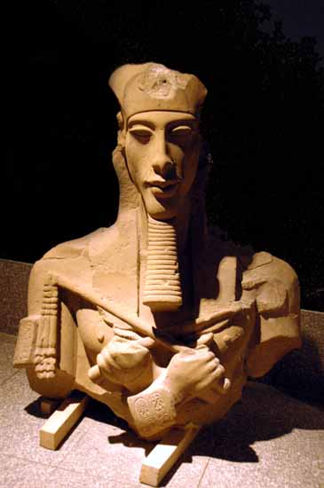 متحف الاقصر>>Luxor Museum> AKHENATEN%204