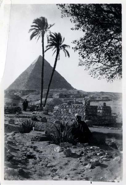 صور لمصر فديمه جدا...Old Photos, Prints, Cards Pyramids%2C%20Giza%2C%201940%27s