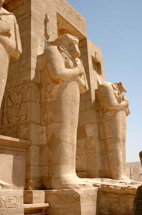معبد الرمسيوم ...Mortuary temple of Ramesses II  Ramesseum_101