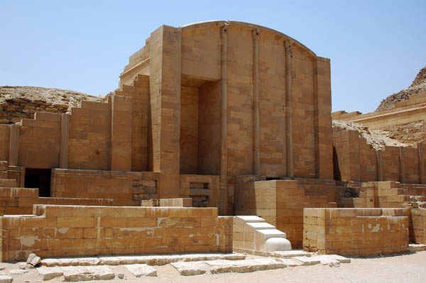 هرم زوسر المدرج بسقاره.....Djoser's Step Pyramid at Saqqara Saqqara_jul_2006_0028