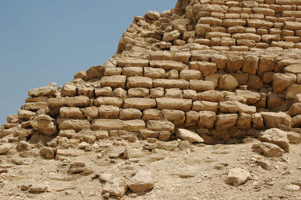 هرم زوسر المدرج بسقاره.....Djoser's Step Pyramid at Saqqara Saqqara_jul_2006_0061
