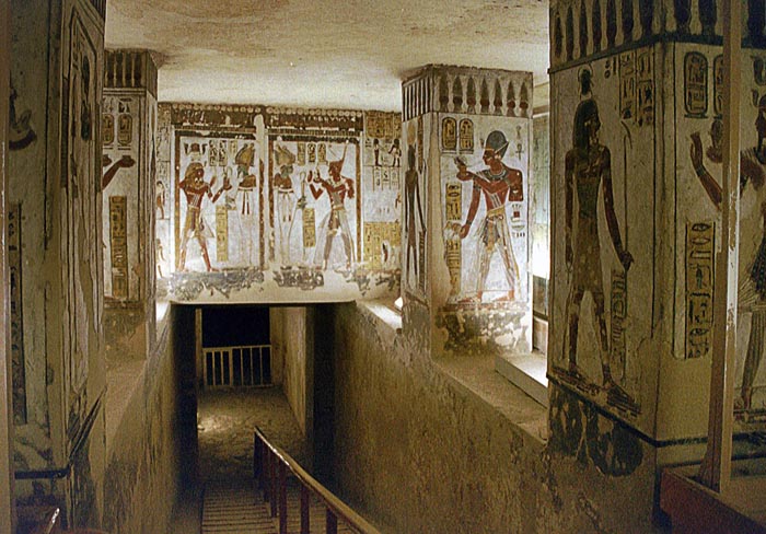 وادى الملوك مقبره رمسيس الثالثValley of the Kings. Ramesses III... Valley-of-kings_25