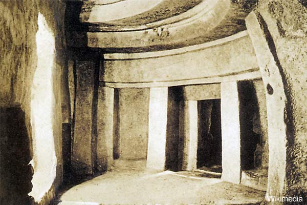 Ten Archaeological Enigmas from Across the Globe Hypogeum-hal-Saflieni_0