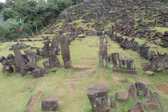 The megalithic site of Gunung Padang begins to reveal its secrets Ancient-megalithic-site-gunung-padang