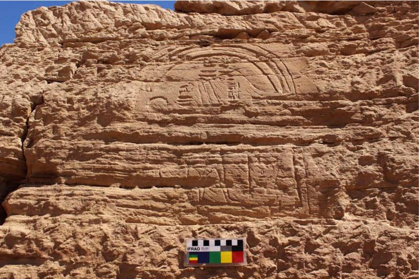 Pharaoh bows to god of gods in newly discovered quarry carving Carving-at-Gebel-el-Sisila