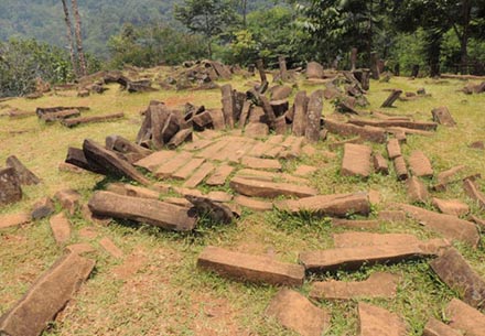 The megalithic site of Gunung Padang begins to reveal its secrets Gunung-padang-indonesia