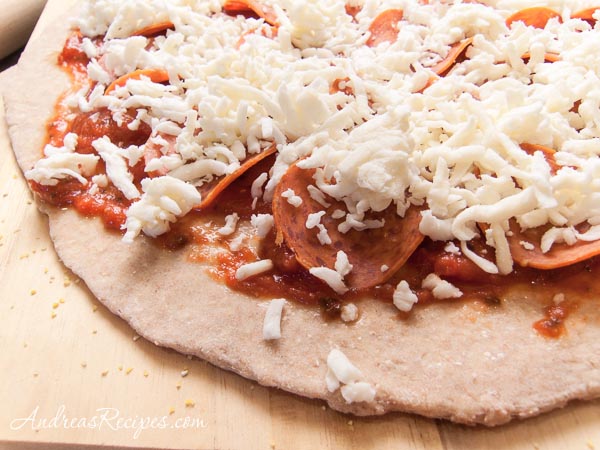  WW_pizza_pepperoni_unbaked