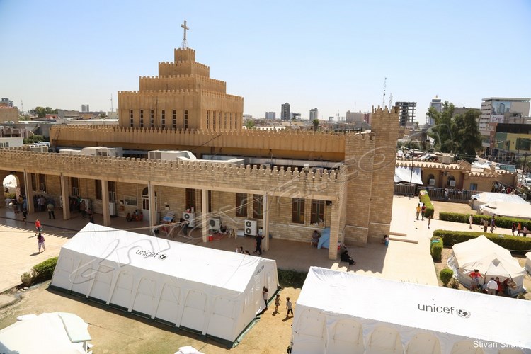 صور جديدة من الحياة اليومية لللنازحين من محافظة نينوى الى محافظة اربيل في عنكاوا   32