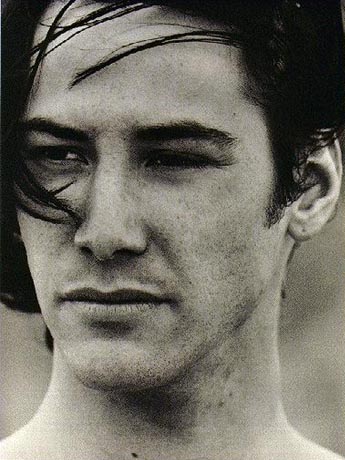 Geekettes only (topic 100% filles) - Page 2 Keanu_reeves2