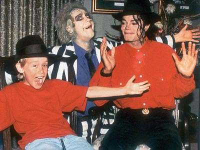 Smile - Page 18 Macaulay_culkin_michael_jackson