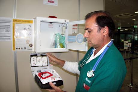 Comune per defibrillatori in condomini Disposizione prevista in nuovo Prg di Vallo dalla Lucania Ee224503d242bbbd183b4238b4233e4c