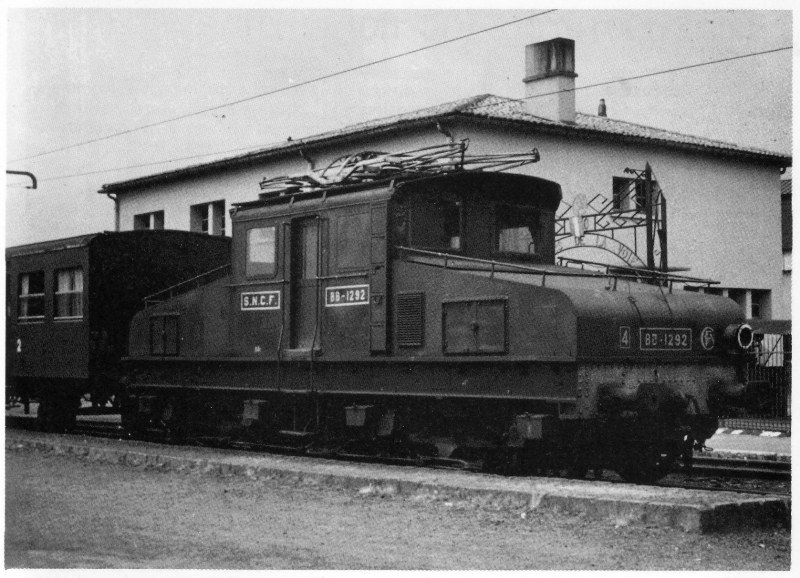 transformant una electrica "B" en una "2B2", i posteriorment en una BB BB-E12-1292-SNCF-Brive-1965-Desrus