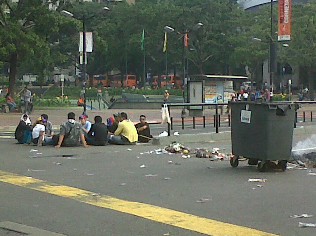 discusión pre-electoral en Venezuela (solo aqui se admiten estos temas) - Página 10 Altamira_9-10_2