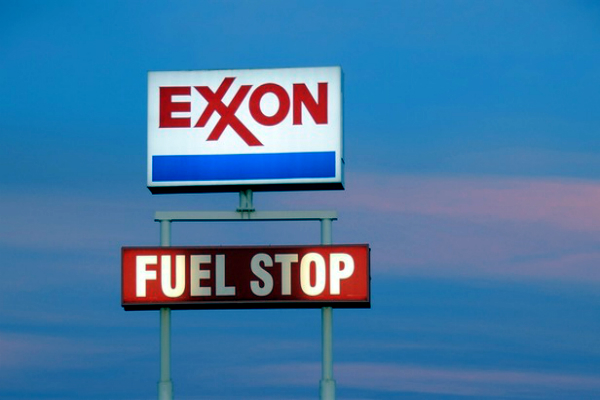 Guerra económica en Venezuela - Página 11 Exxon_stop_2