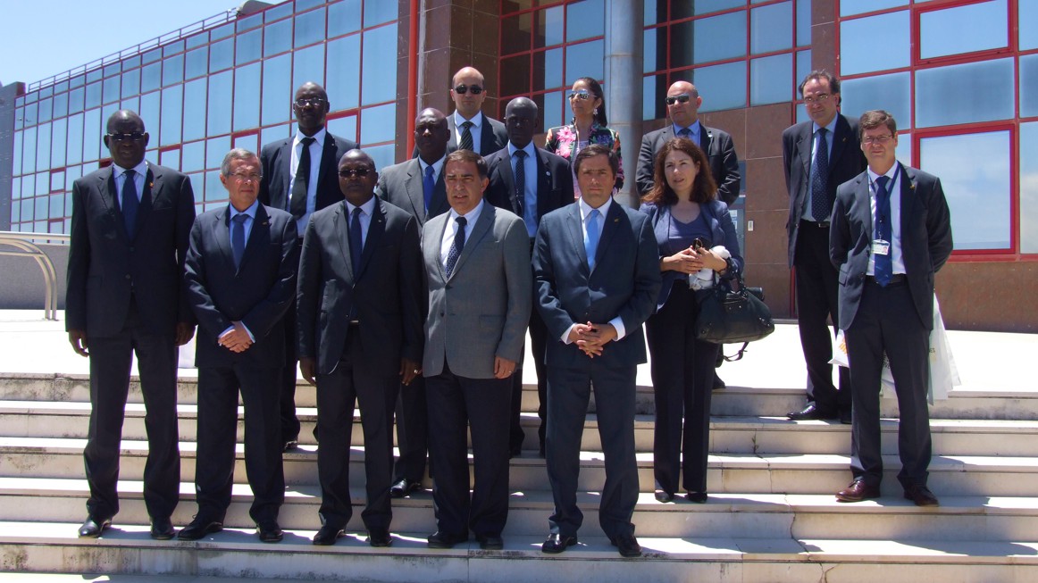 MINISTRO DAS PESCAS E ECONOMIA MARÍTIMA DO SENEGAL VISITOU O PORTO DE SINES Minecopescassenegal