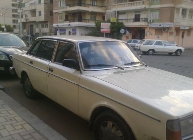 فولفو 1980 Volvo_244_1980_Egypt_Alexandria_433201303071323001