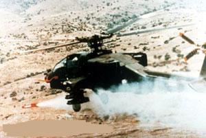 أنواع القنابل وكيفية عملها بالصور (الذكية، الكهرومغناطيسية، الفراغية)  Apache-helicopter-4