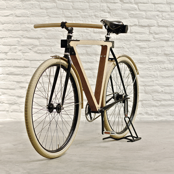 [Vélos] Thierry Boltz et Claude Saos : WOOD.b 2987-architecture-design-muuuz-magazine-blog-decoration-interieur-art-maison-architecte-thierry-boltz-claude-saos-fixie-velo-woodb-bsg-bikes-bois-01