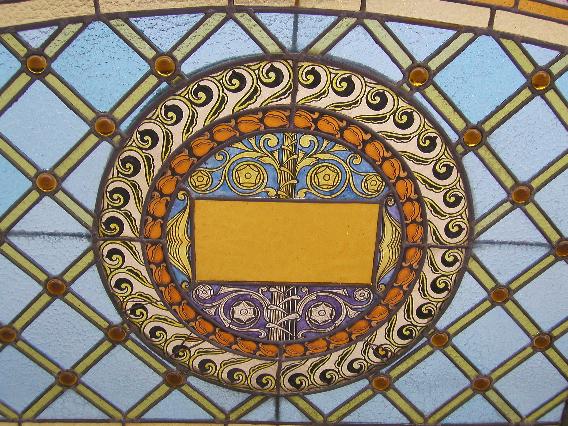 الرسم على الزجاج ....... Three%20Piece%20Stained%20Glass%20Window%20Detail