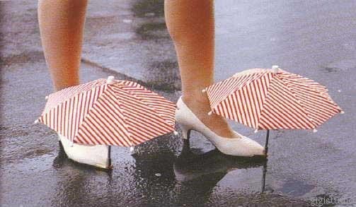 On se fait une ch'tite association d'images ? - Page 5 Shoe-parapluie