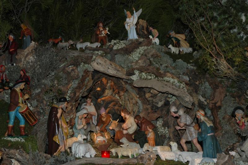 la crèche de l'église de Beaulieu 2010 M5_2010_12_28_15_10_44__creche-eglise