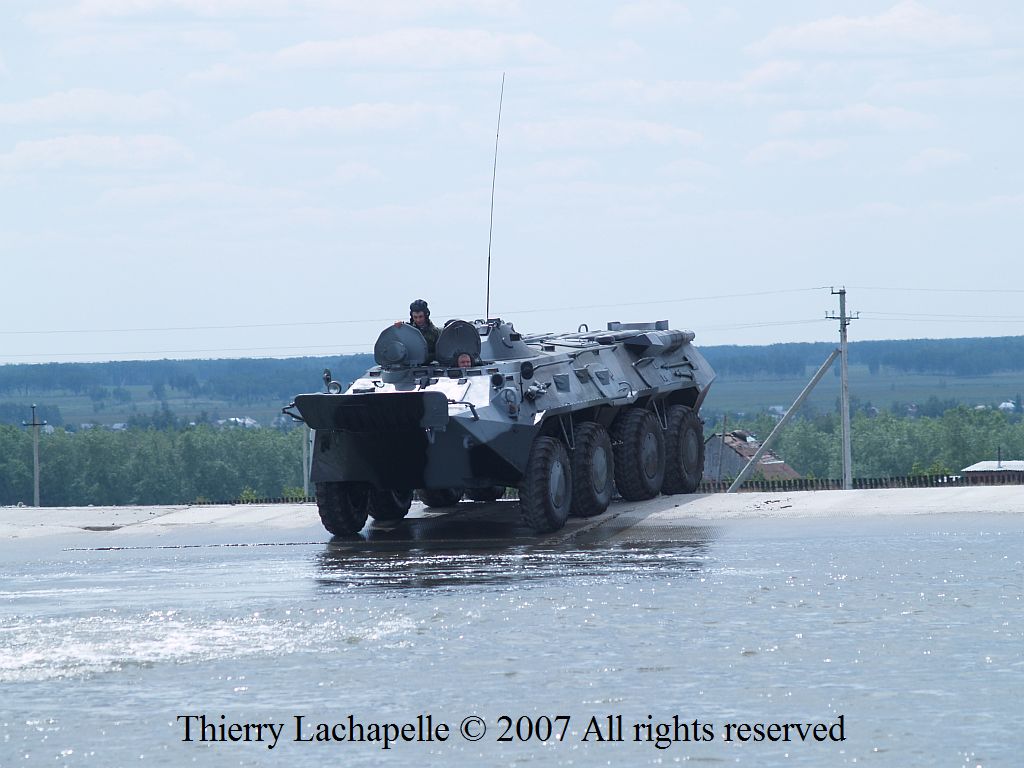 موسوعه ضخمه لمدرعات ودبابات الجيش الروسى ... خطير Btr80_16