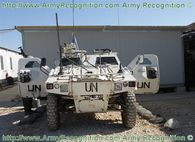 المركبة المدرعة الخفيفة VBL الفرنسية VBL_light_armoured_vehicle_Panhard_with_IED_jamming_system_UNIFIL_France_French_army_in_Lebanon_001