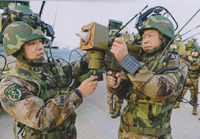 المضاد الصاروخي الجوي FN6 FN-6_portable_air_defense_missile_weapon_system_MANPADS_China_Chinese_army_defense_industry_006