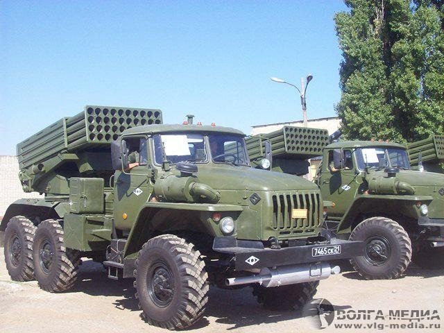 FUTUROS SISTEMAS DE ARMAS DEL EJERCITO BOLIVARIANO Tornado-G_122mm_MLRS_Multiple_Launch_Rocket_System_Russia_Russian_army_defence_industry_military_technology_640_001