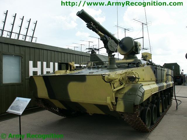 Infanteria de Marina - Página 31 BMP-3_Khrizantema_Khrizantema-S_anti-tank_missile_armoured_vehicle_Russia_Russian_army_defence_industry_640